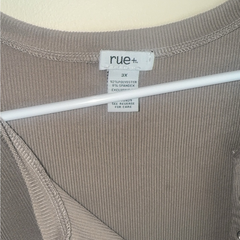 Rue21 Taupe Ribbed Top